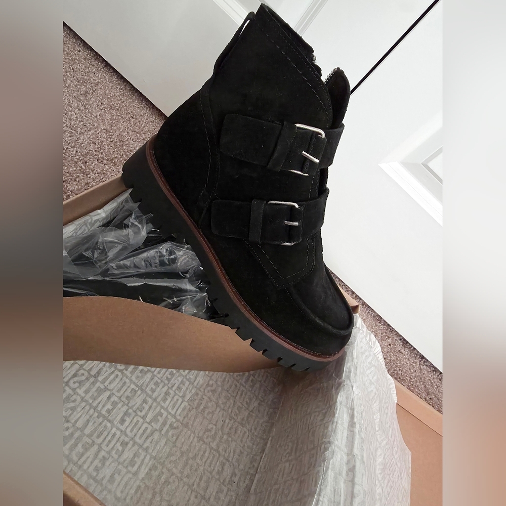 Steve Madden NEW Black Suede Buckle Lug Ankle Boots